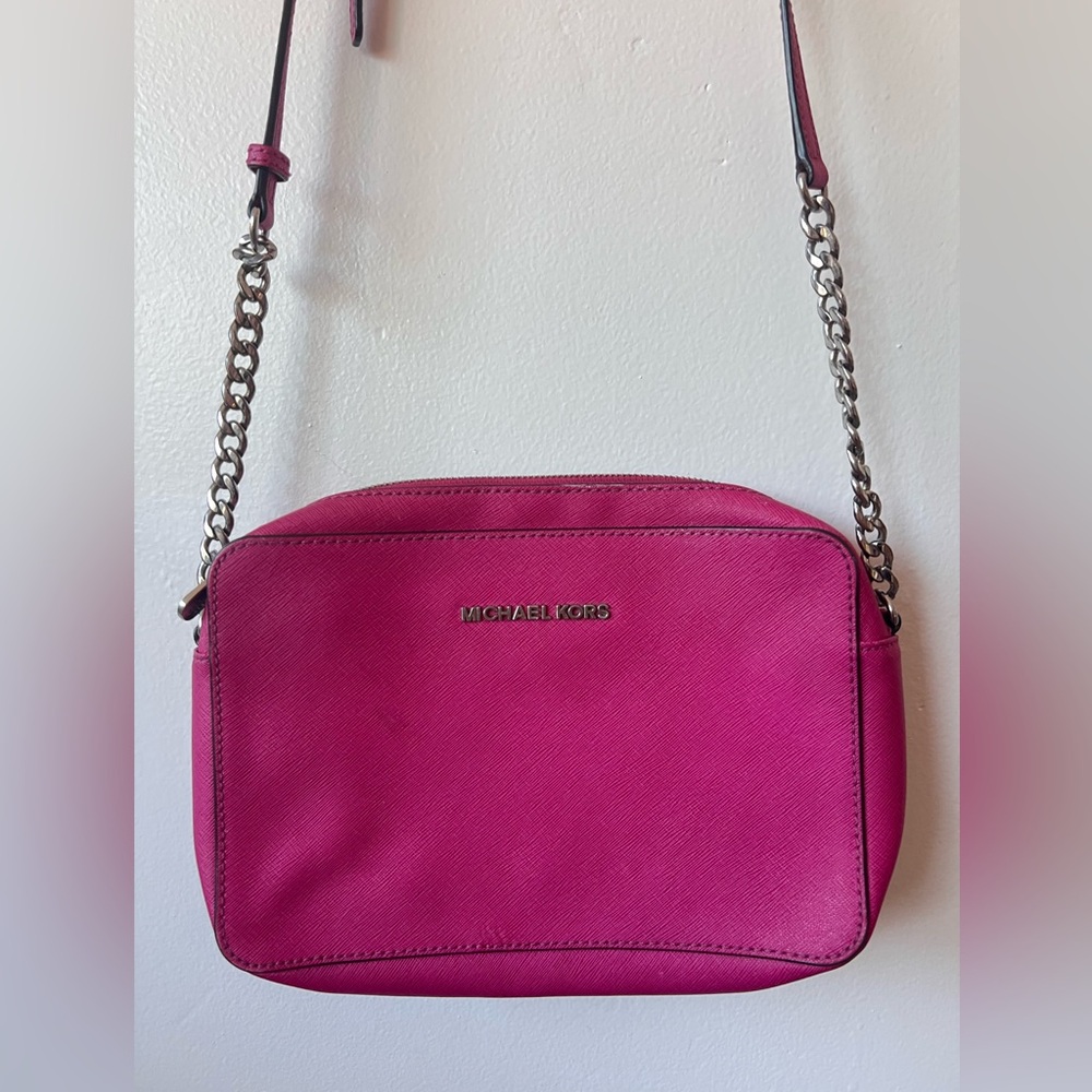 Michael Kors Jet Set HOT PINK Fuchsia crossbody  handbag purse bag chain